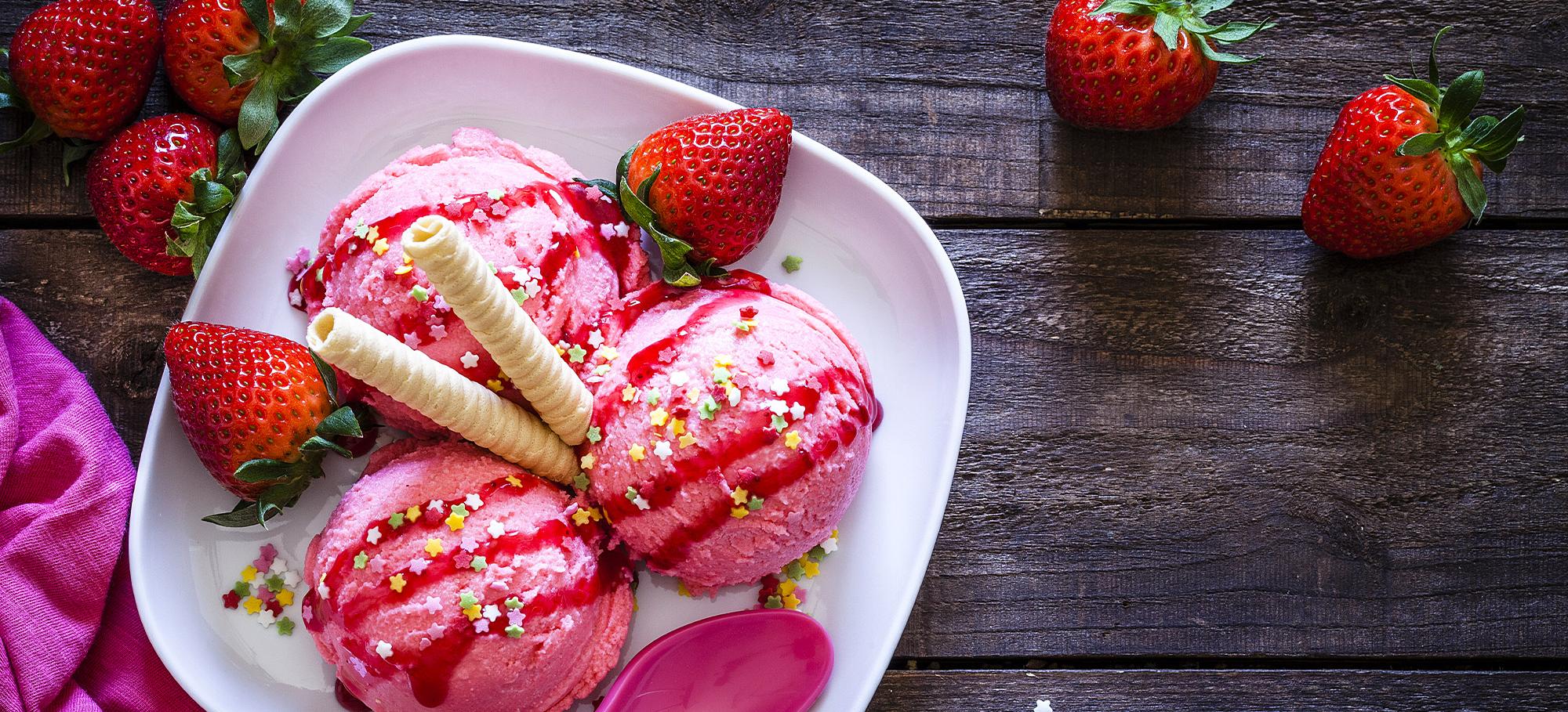 Coupe glacée à la fraise