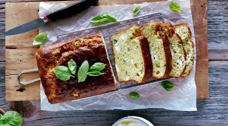 Cake au chèvre et courgettes jaunes