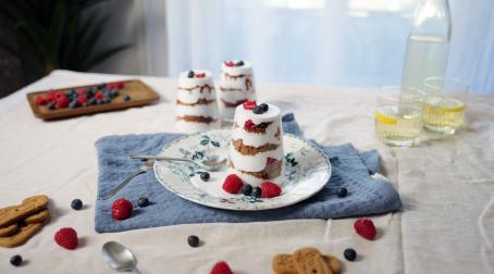 Verrine fruits rouges, spéculoos, chocolat blanc