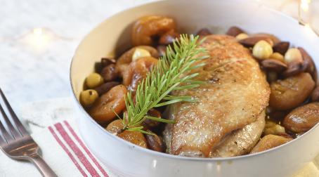 Magrets de canard aux fruits secs et au miel Magrets de canard aux fruits secs et au miel