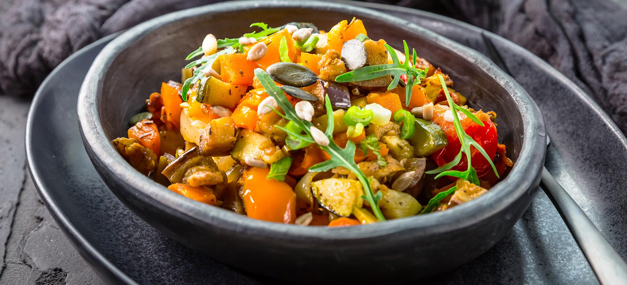 Légumes à la vapeur aux herbes et pesto