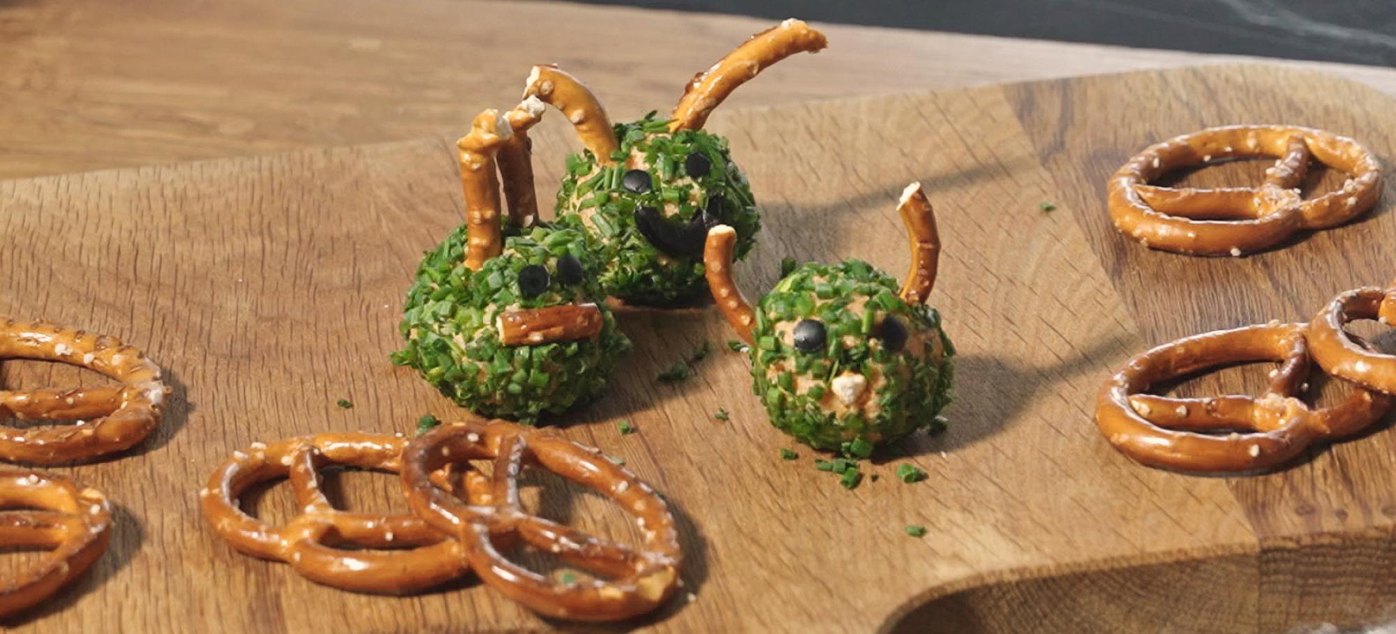 Boules de fromage monstrueuses Boules de fromage monstrueuses