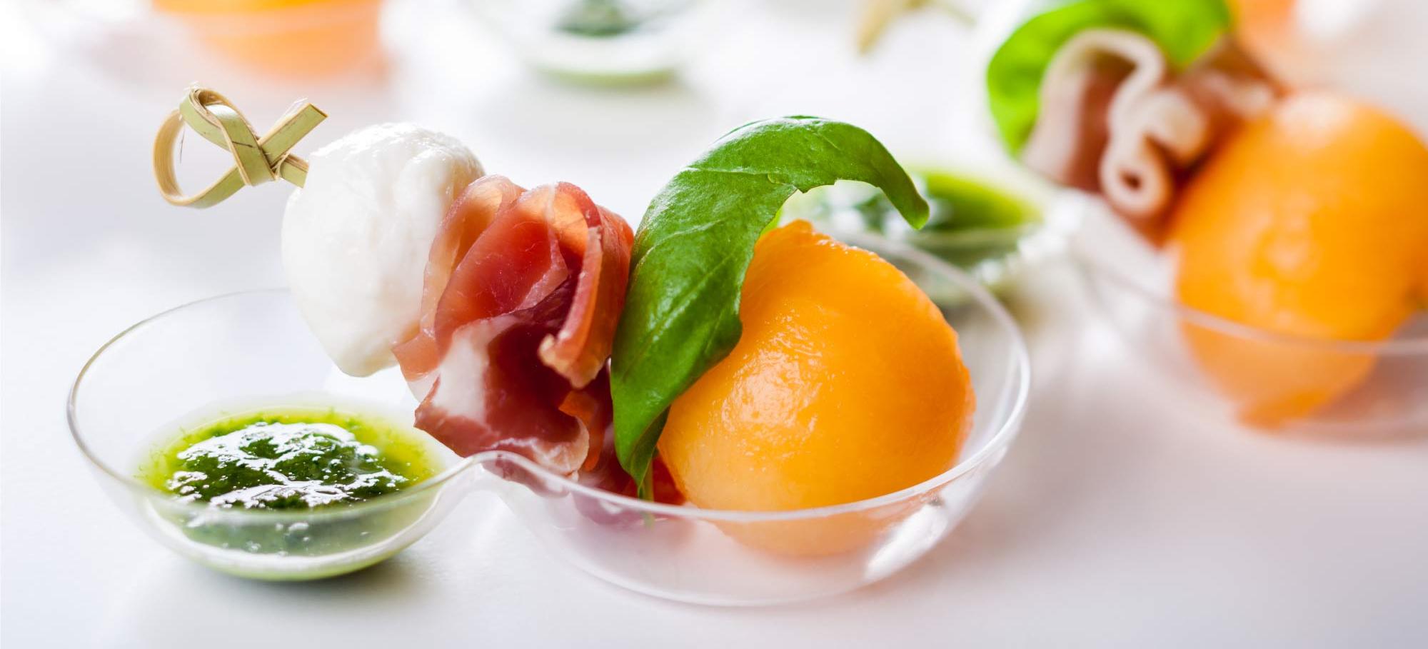 brochettes mozzarella, melon et jambon cru recette appéritif facile rapide brochettes mozzarella, melon et jambon cru recette appéritif facile rapide