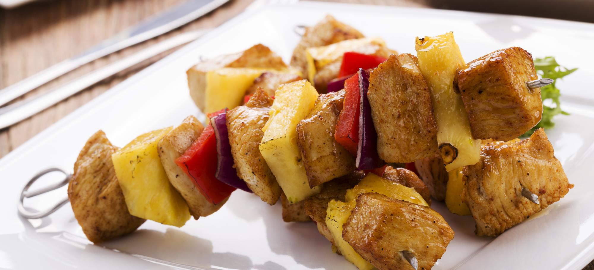 Brochettes de poulet à l'ananas Brochettes de poulet à l'ananas