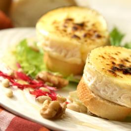 Salade de chèvre chaud