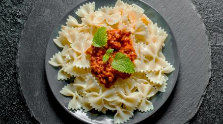 Farfalles à la bolognaise