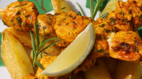 Brochettes de poulet à la marocaine Brochettes de poulet à la marocaine