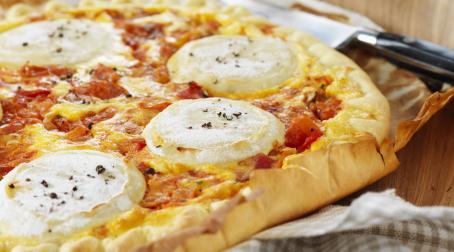 Pizza tomates et chèvre