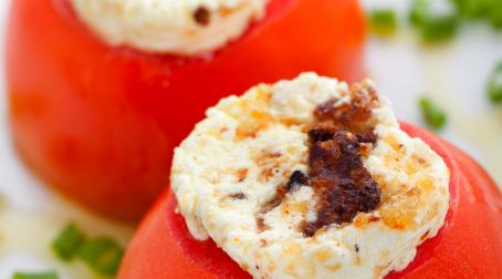 Tomates farcies chèvre et jambon